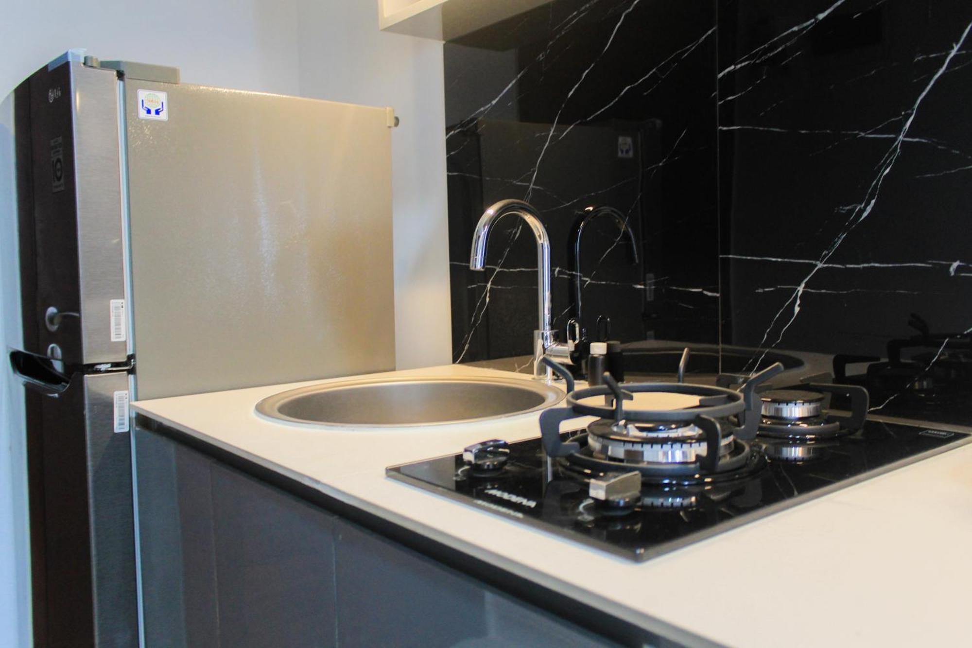 Homey And Comfort At West Vista By Travelio