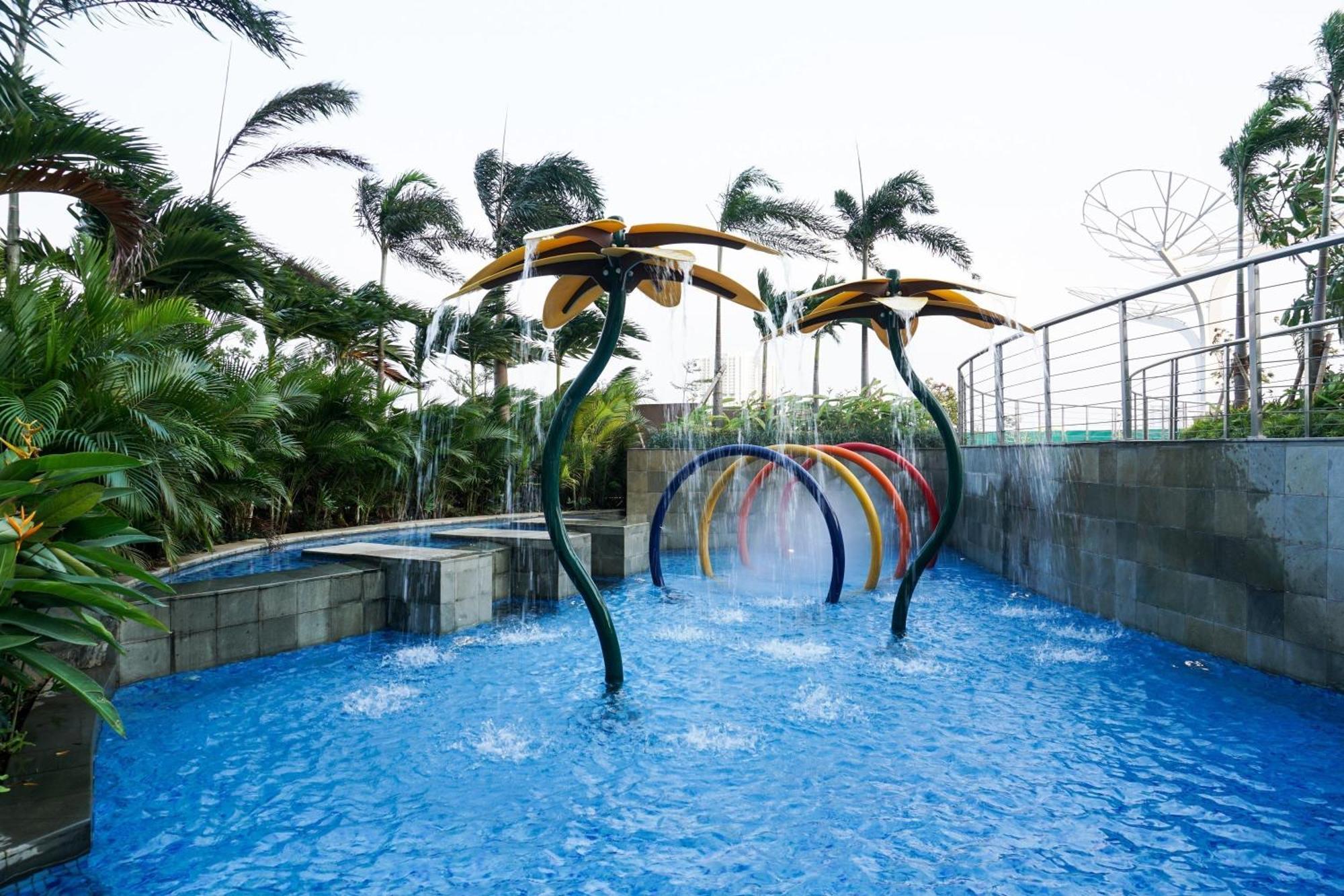 Homey And Comfort At West Vista By Travelio * Jakarta